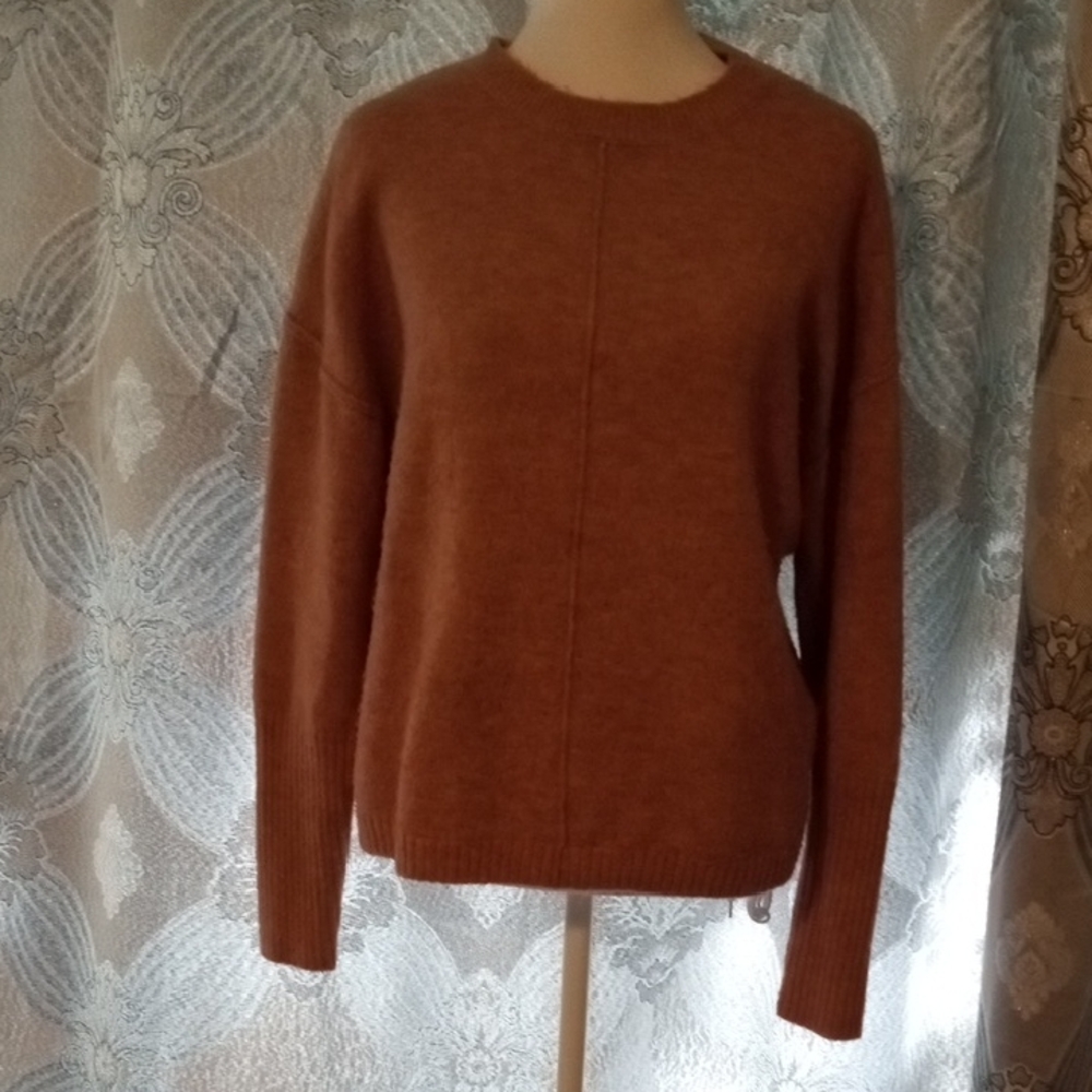 Legendary Outfitters Women's Heather Rose Color Sweater